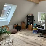 Apartment Modernes Penthouse-loft Mit Konuskarte Fuer Kostenfreien Oepnv *