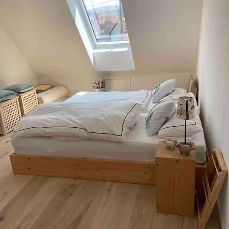 Neues Penthouse-loft Mit Konuskarte Fuer Gratis Oepnv Apartment Ehrenkirchen