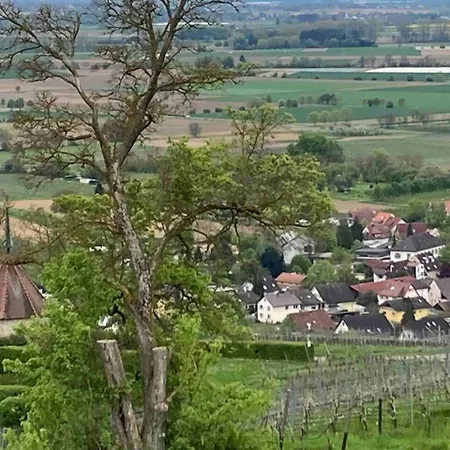 Modernes Penthouse-loft Mit Konuskarte Fuer Kostenfreien Oepnv